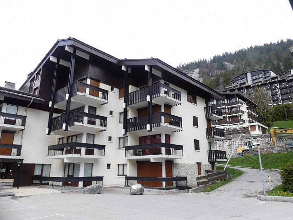 Appartement Renove 3* Au Coeur De La Clusaz Avec Balcon Et Parking - Fr-1-459-203 0*,